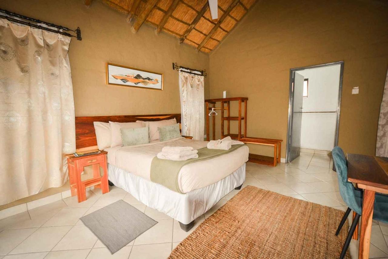 African Excursions Guest House Khwai Dış mekan fotoğraf