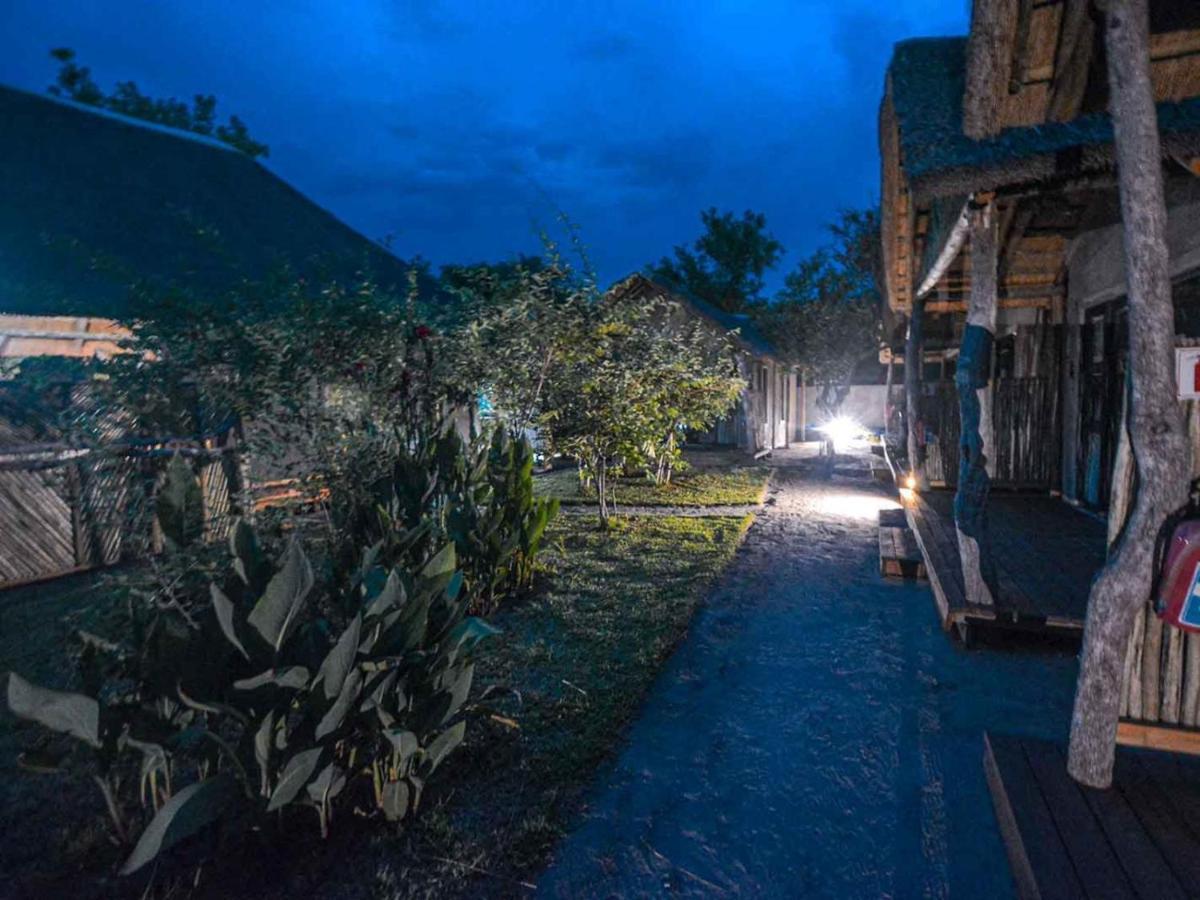 African Excursions Guest House Khwai Dış mekan fotoğraf